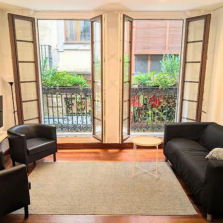 Siete Calles / Art Apartment