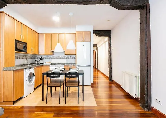 Apartment Siete Calles / Art *